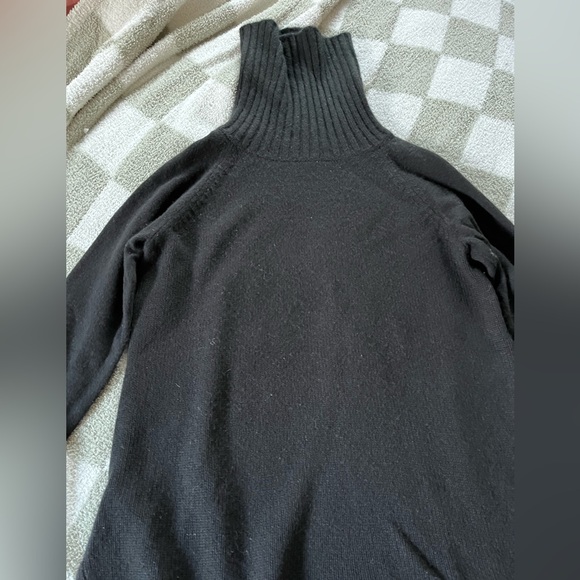 Ann Taylor Cashmere Turtleneck Sweater - Picture 4 of 8